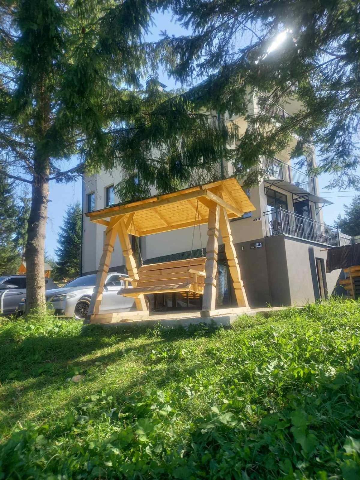 Отель Monblan Yablunytsya Exterior photo